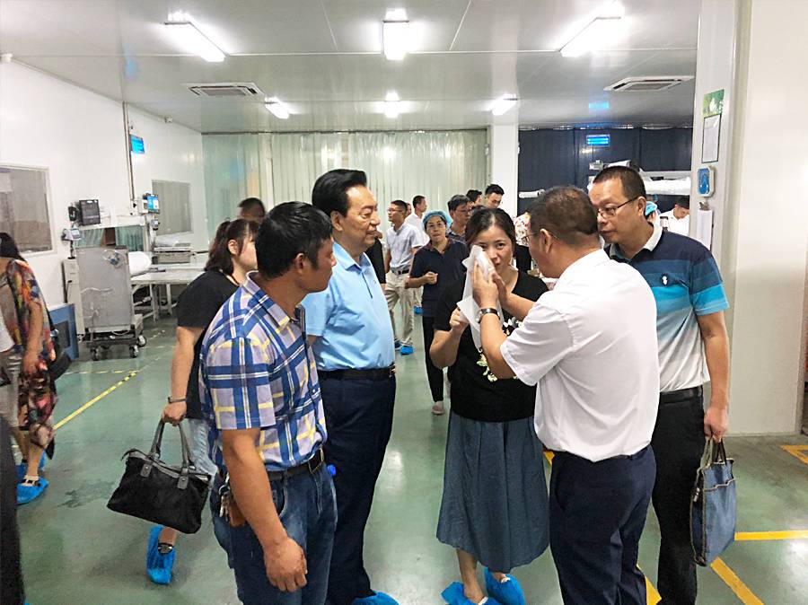 禮嘉片區鎮兩級人大代表蒞臨百興集團參觀指導2.jpg